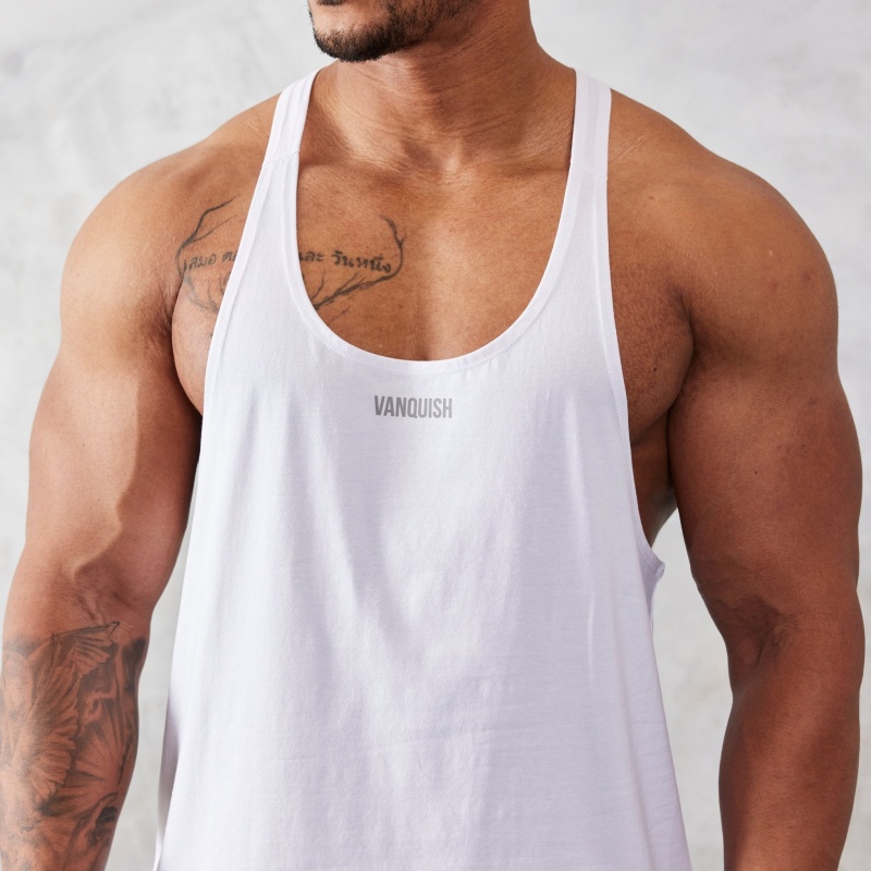 Vanquish Fitness Essential White Regular Fit Stringer Vest White | RWNT67123